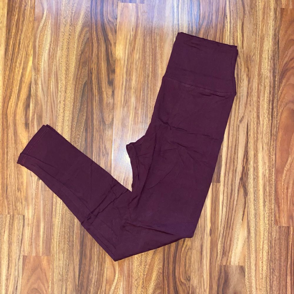 Active Leggings Buttery Soft High-Waisted Maroon Super Stretchy Women's Size S